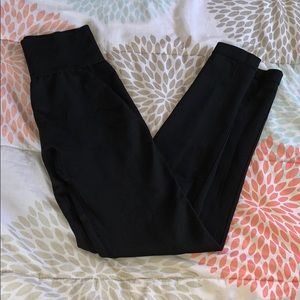 Black gym shark leggings